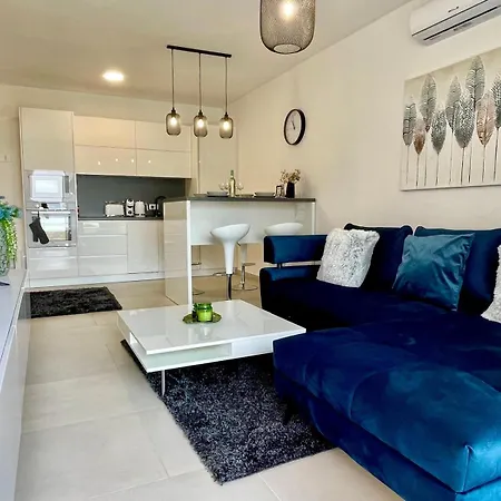Seget 30 Apartment *